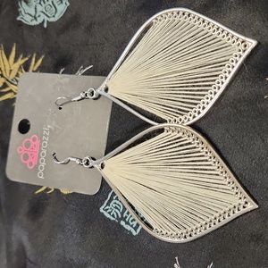 Paparazzi String Theory Earrings